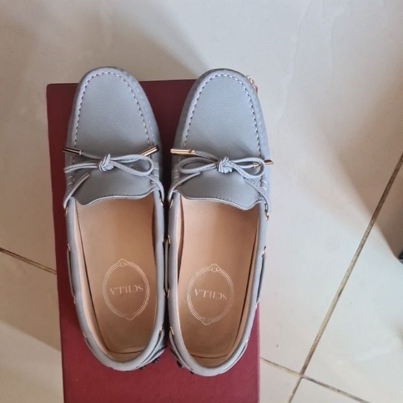Preloved Scilla Shoes size 35 Leather Original