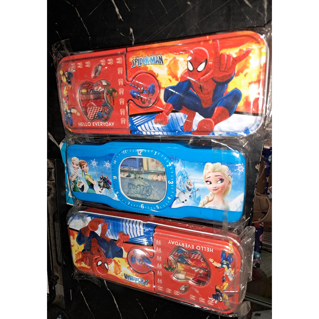 

KOTAK PENSIL BAHAN BESI ISI ALAT TULIS