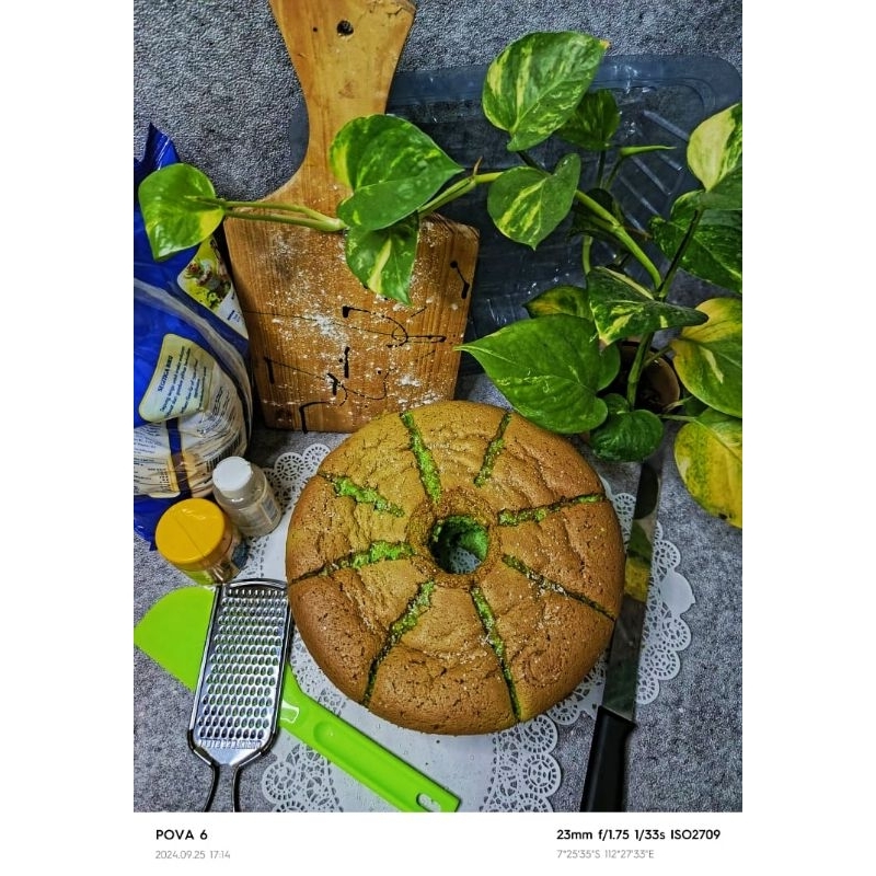 

Cookicakelicious By Verren, Pandan Coconut Milk Chiffon Cake