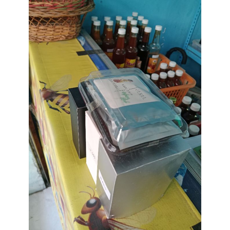 

madu hutan liar