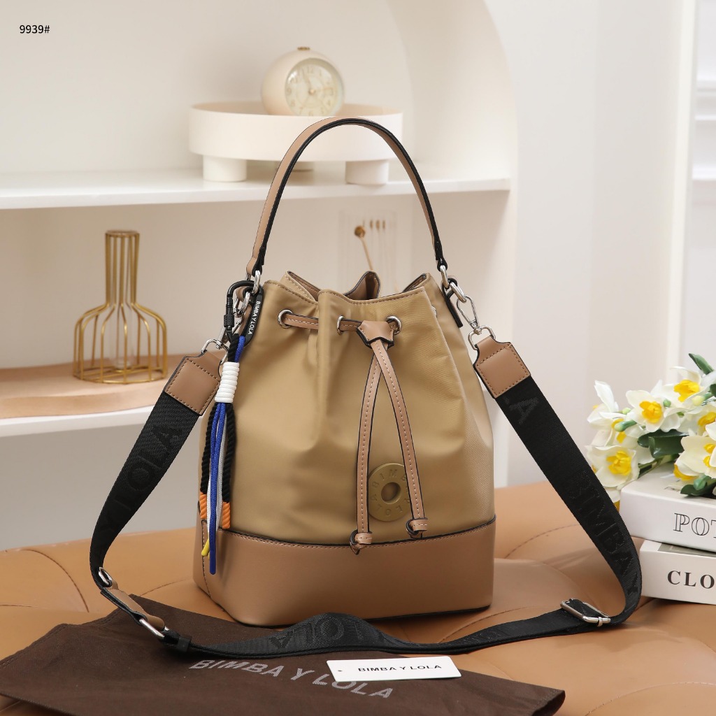 Bimba Y Lola 9939 Bucket Bag