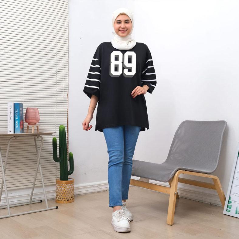 Atasan Oversize Bahan Babyterry Lengan Salur Besar Digital Print Angka 89 / Kaos Wanita Ld 120cm Dan