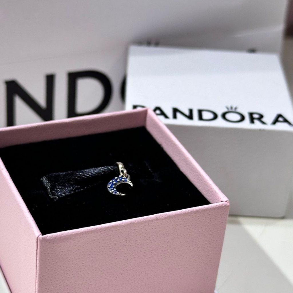 PANDORA - ORIGINAL Pandora Me Charm