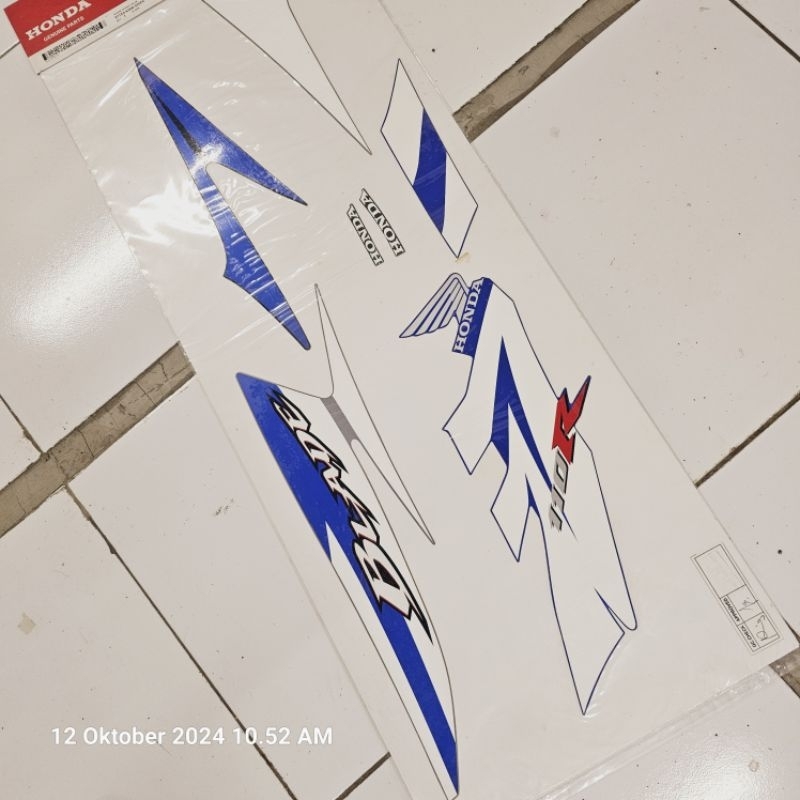 Stripe body Blade biru set. 871X0-KWB-920ZC