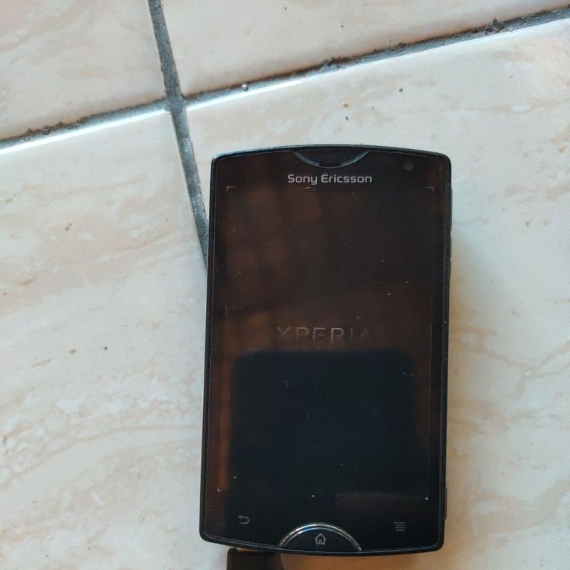 Sony Ericsson Xperia Mini imut langka,,angap bahan aja
