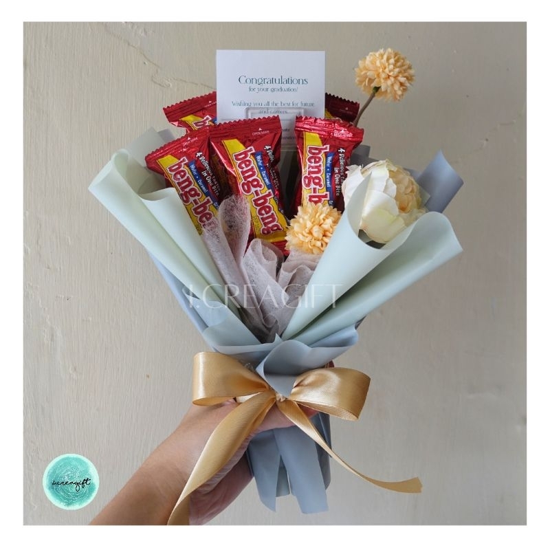 Buket bunga wisuda / buket mini gembul bengbeng