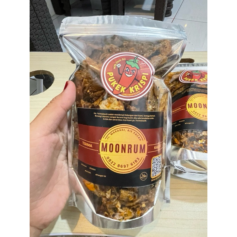 

IKAN PUKEK KRISPI DENGAN CHILI OIL ENAK Ikan Bilih kering ikan kering