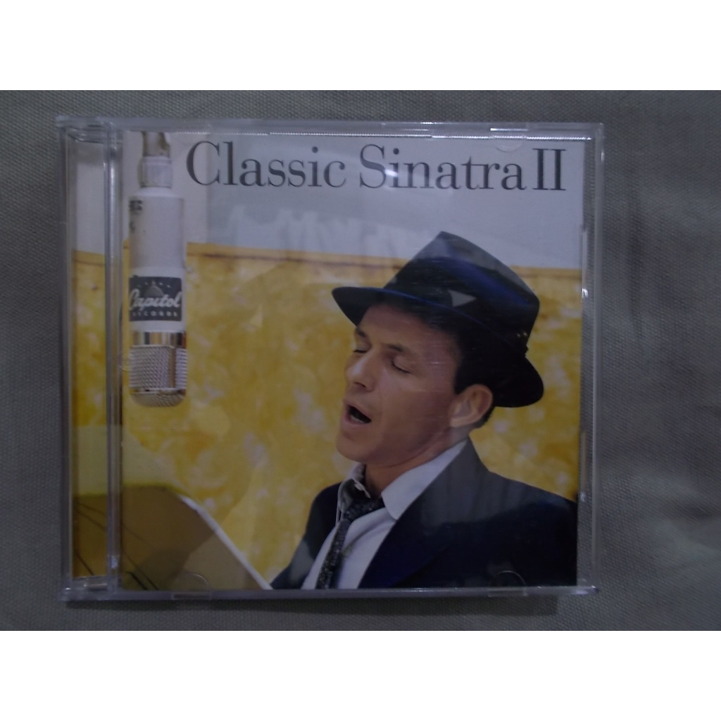 CD FRANK SINATRA -- CLASSIC SINATRA