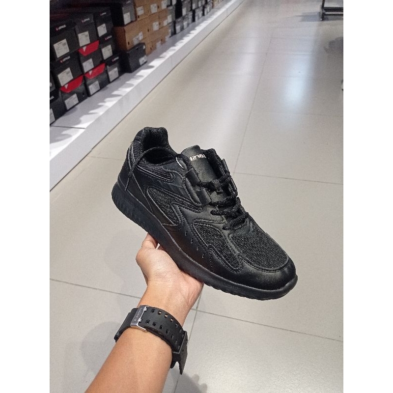 Airwalk Full Black