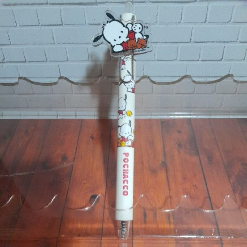 

pulpen pochacco acrilic