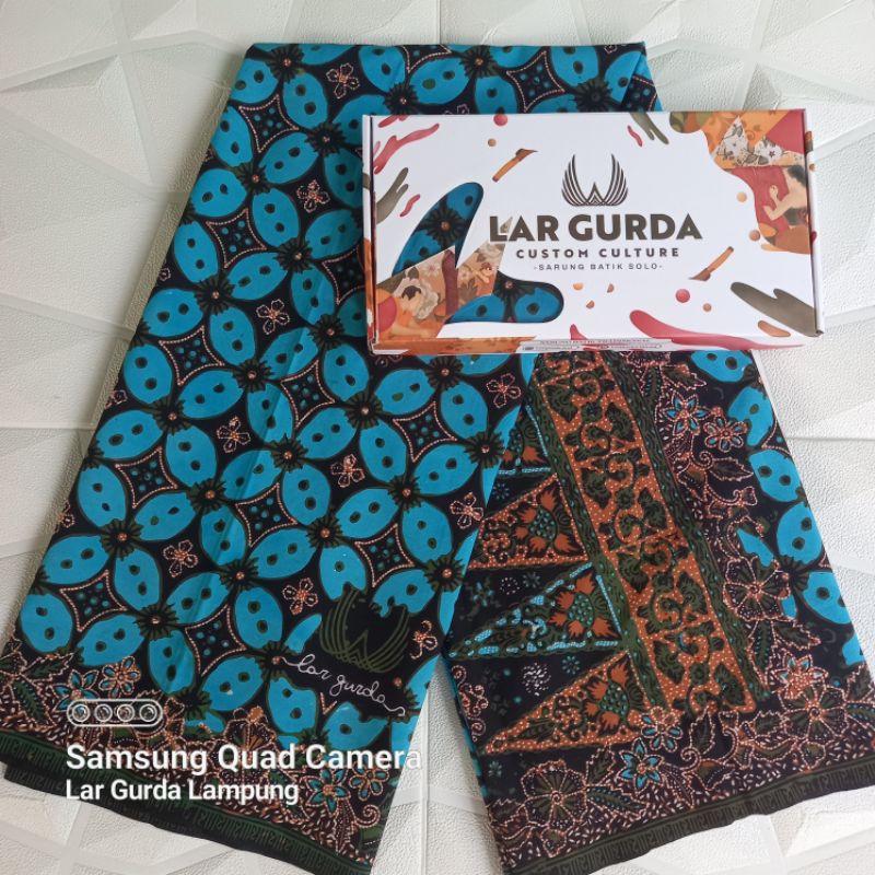 Sarung batik Lar Gurda seri granitan