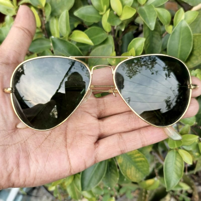 Vintage B&L RAY-BAN Aviator Gold Sunglasses