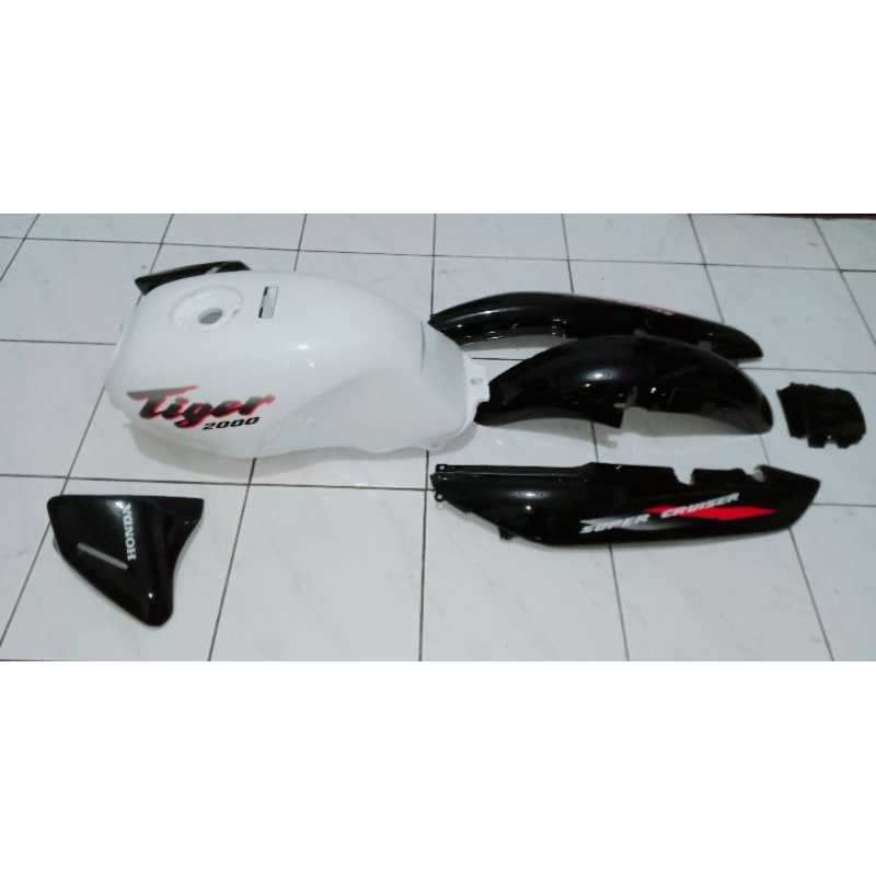 Body set Tiger Lawas/2000