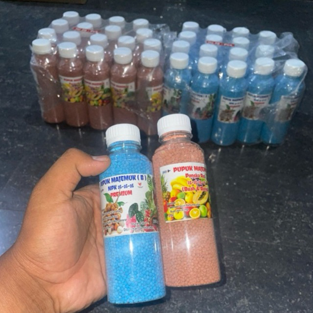 Pupuk premium majemuk NPK 15/16
