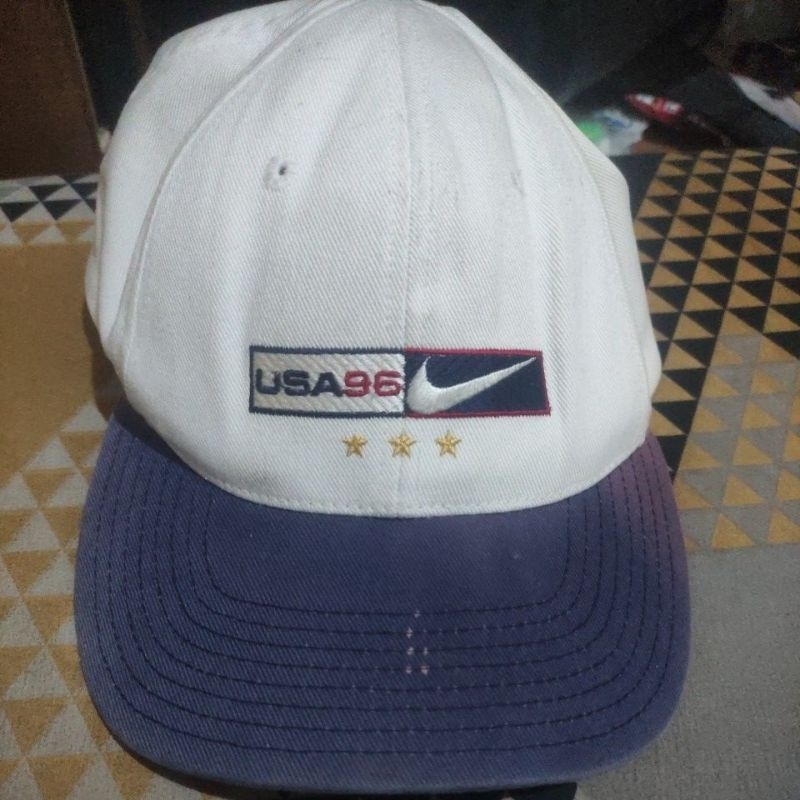 Topi nike usa 96