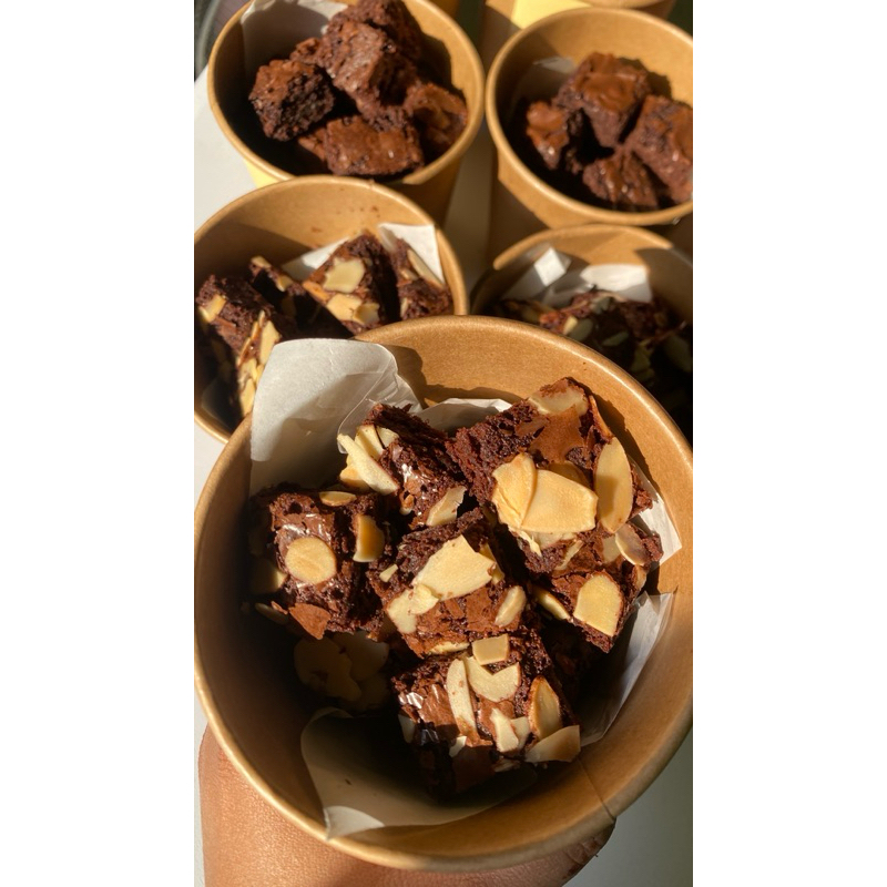 

BROWNIES BITES