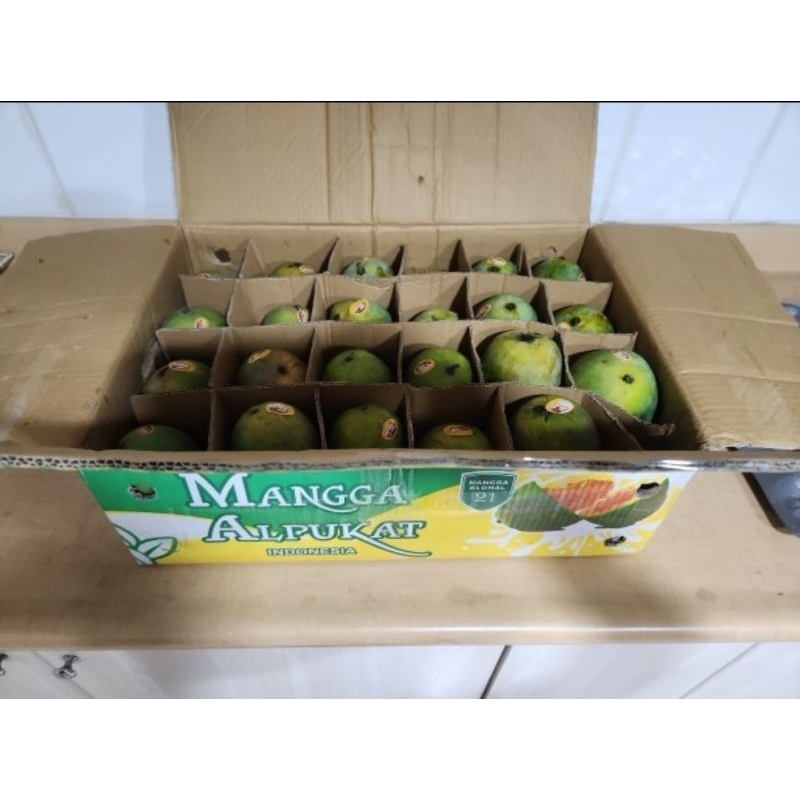 

Mangga Alpukat Harum Manis Legit 1Box 24Pcs ±10Kg