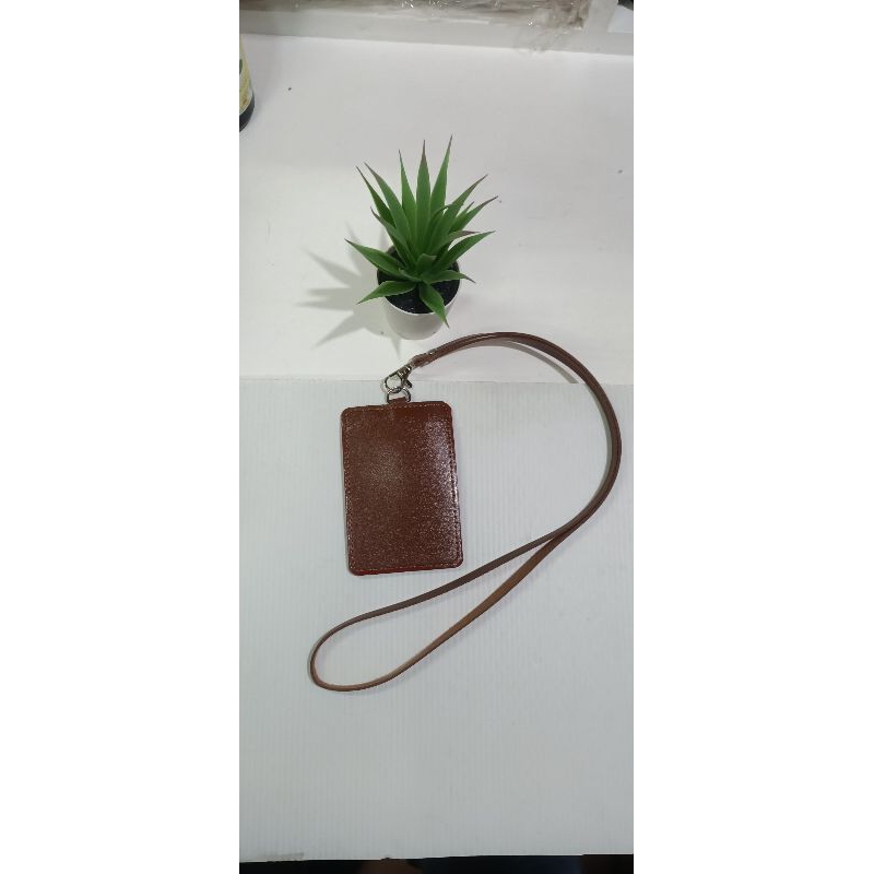 

Vision Tali Lanyard Model Kulit Case ID Card Model Kulit Tebal Berkualitas