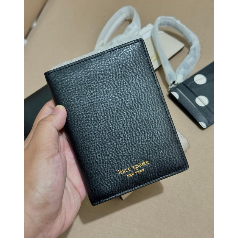 KATE SPADE KS MORGAN PASSPORT HOLDER BLACK