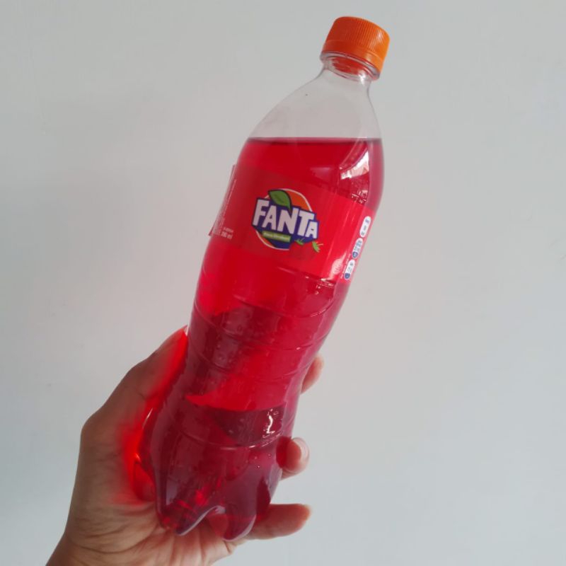 

2 PCS Fanta 390ml Rasa Strawberry PLUS 2 PCS Sedotan Ramah Lingkungan - MA 170