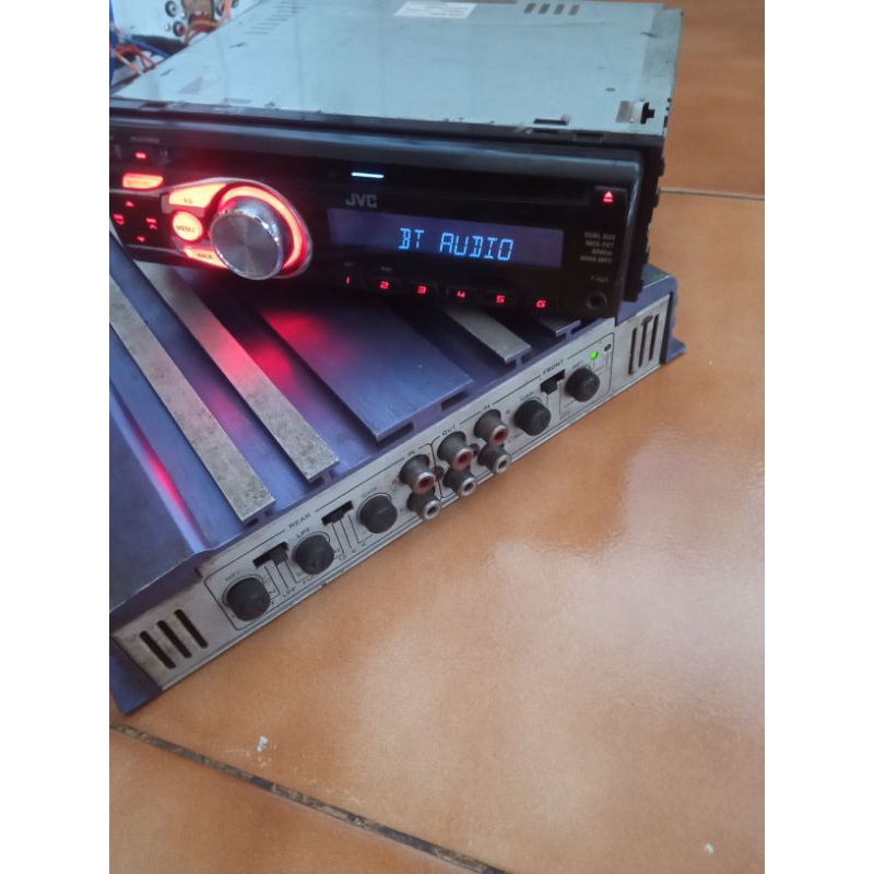 Headunit JVC bluetooth dan power ampli 4chanel