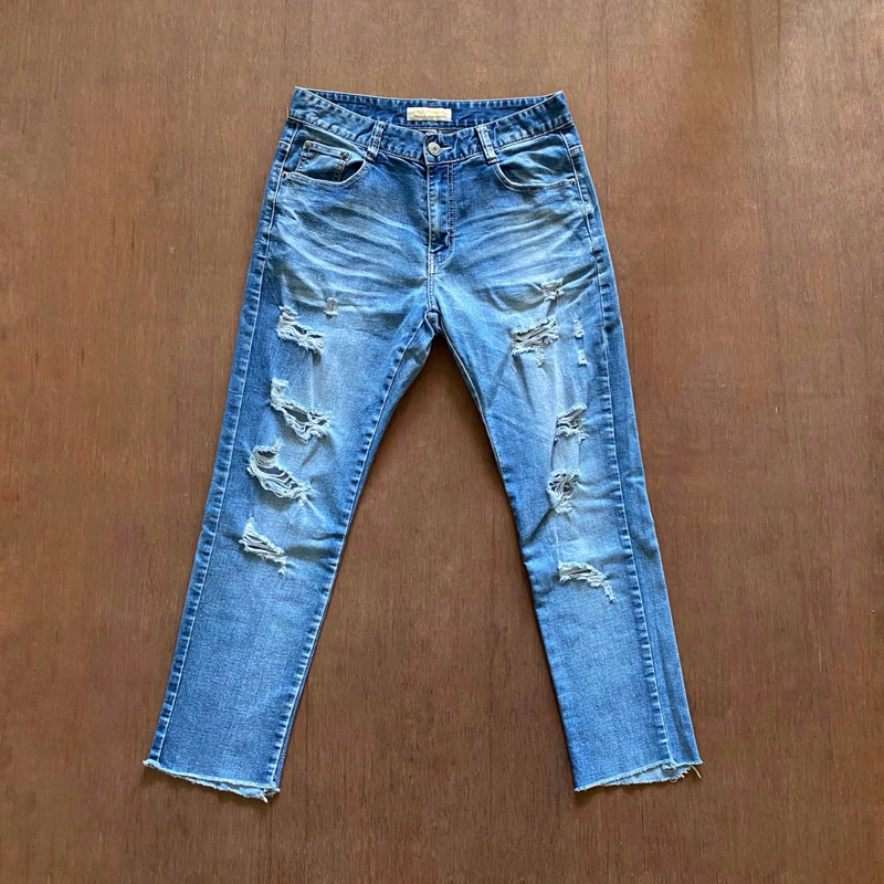 Jeans Basic Fade Blue Wash Ripped Original