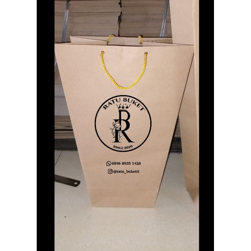 

paperbag buket 26 x 13 x 40 gsm 200