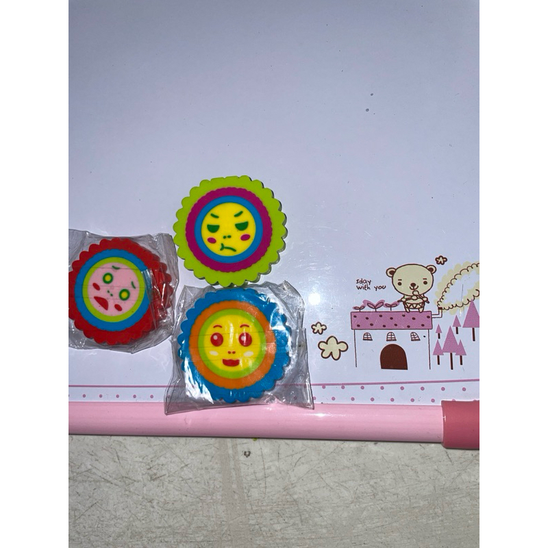 

penghapus motif matahari (3pcs)