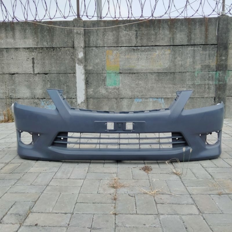 Bumper/Bemper komplit ram depan Innova 2011//2012//2013