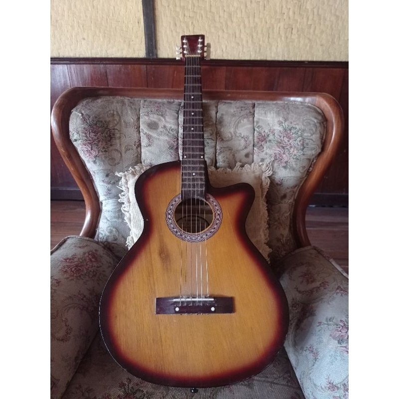 Gitar Akustik second