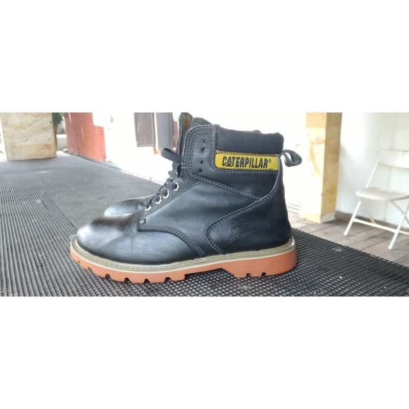 sepatu caterpillar original 40