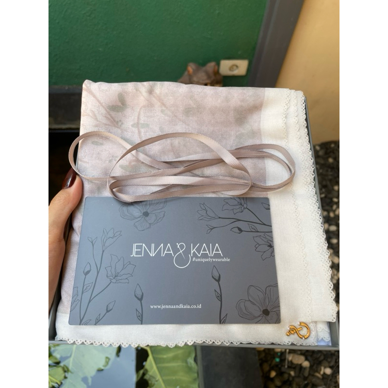 PRELOVED HIJAB HIJAB JENNA & KAIA SCARF