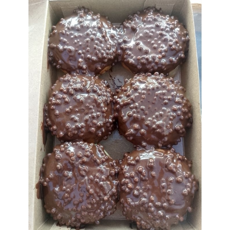 

Donat susu coklat crunchy