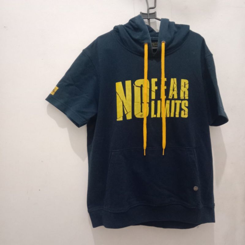 kaos hoody remaja (ada kupluk) merk Desain&Fashion preloved