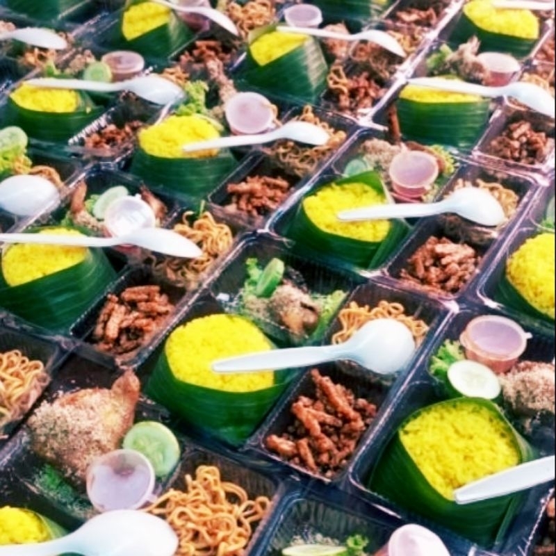 

Juragan Catering - Paling Murah Nasi kuning Bento Isi 5 Menu Lengkap Dengan Ayam Untuk Semua Acara