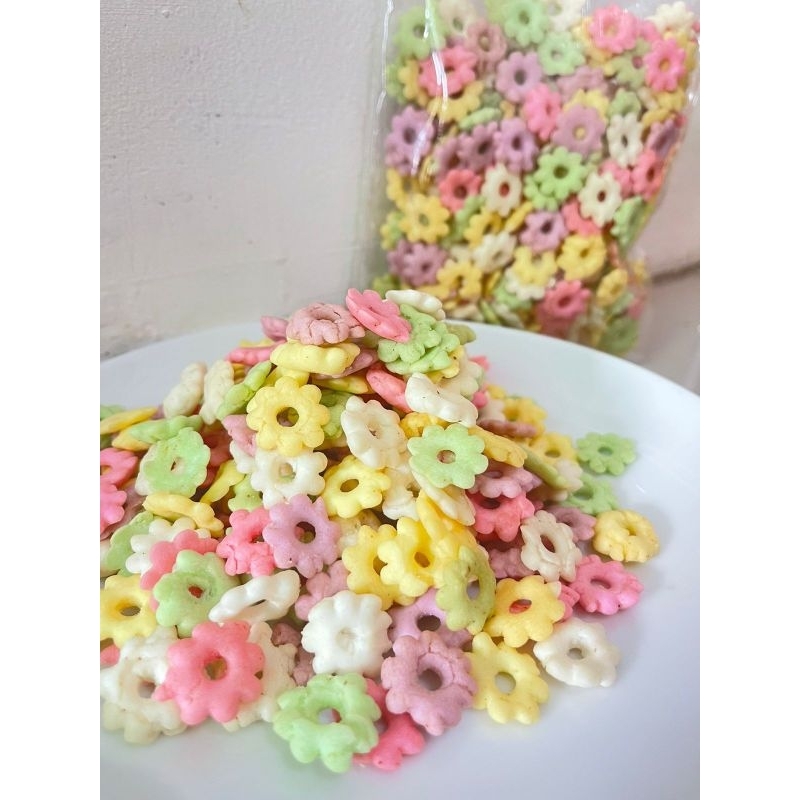 

pilus sakura pelangi warna warni cemilan Snack renyah manis gurih