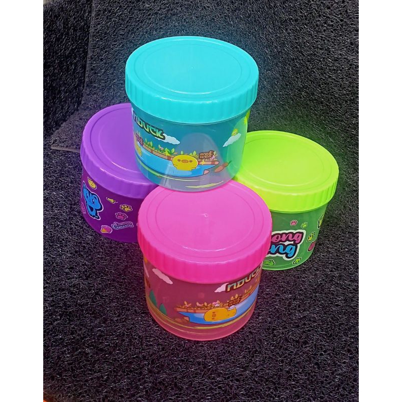 Toples ulir plastik Lion Diamond warna 500 ml