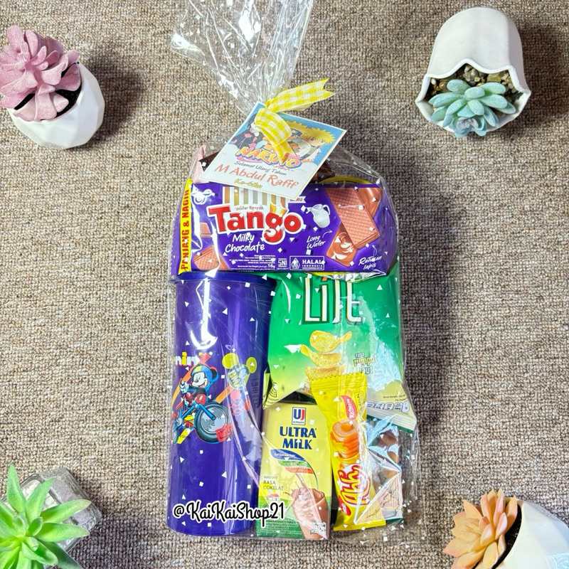 

Paket Snack + Sovenir Botol Minum Kemasan Permen(FREE KARTU UCAPAN)