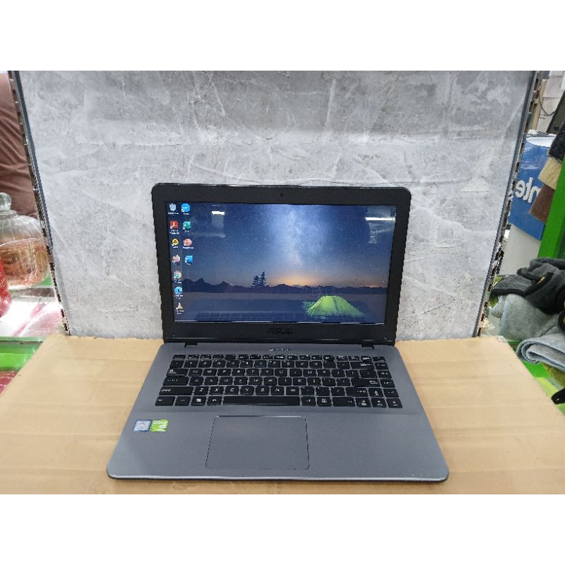 ASUS A442URR INTEL CORE i5-8250U 8/256 NVDIA 930MX 2GB