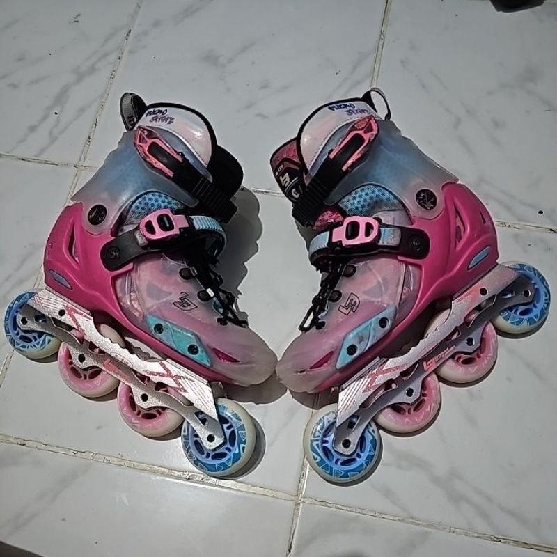 Sepatu roda Inline Skate M-cro (Micro) Infinite LE (second)