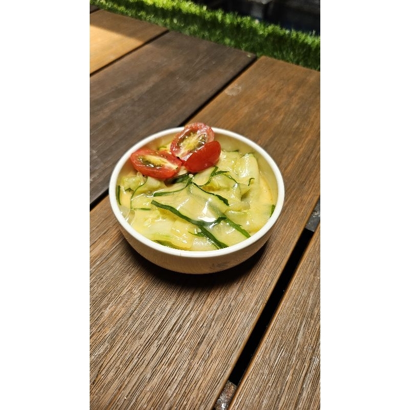 

salad mentimun / salad logan 300ml