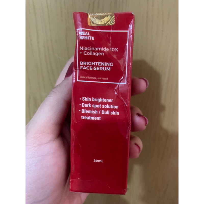 Serum (exp01.25) Real White Brightening Face Serum Mencerahkan dan Menyamarkan Noda Hitam 20ML