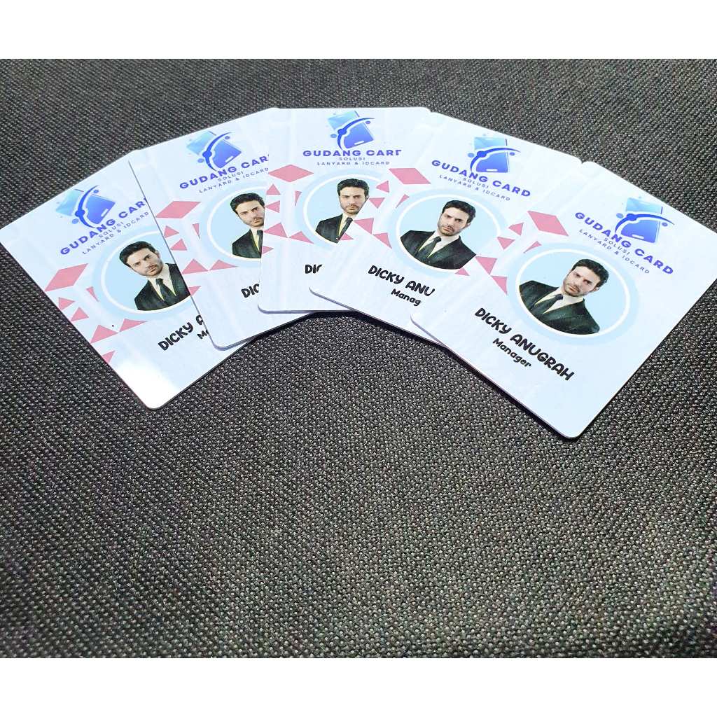 

ID CARD CUSTOM 1 & 2 SISI / BAHAN PVC TEBAL 0,9 mm