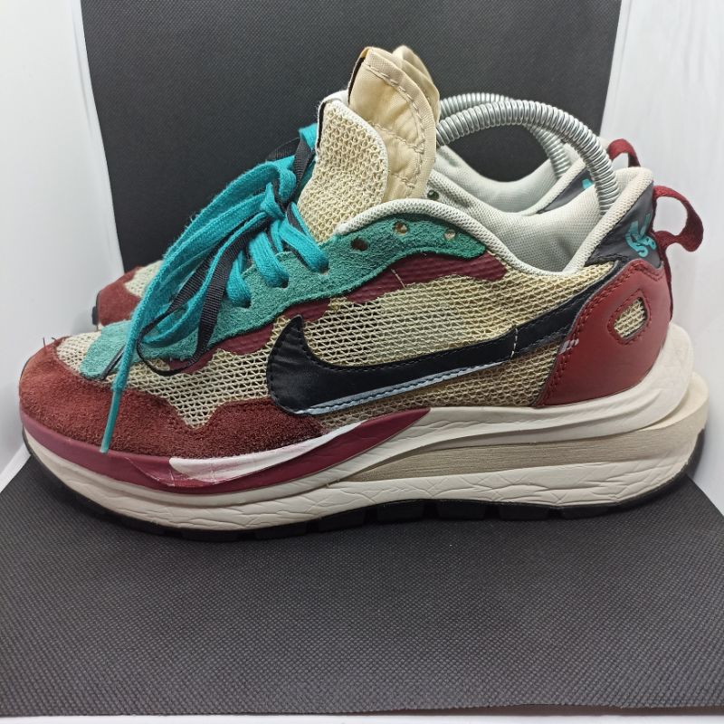 Sepatu Second Nike Sacai Vaporwaffle size 43