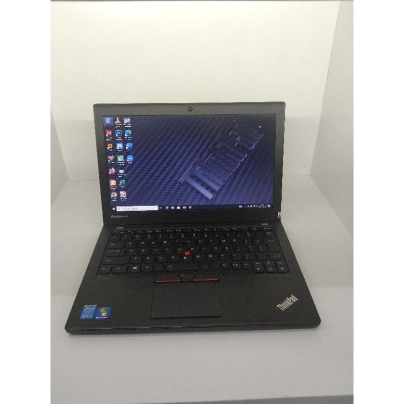 Lenovo tinkpad x250 i5 gen 5 ||ram 8 GB || SSD 128 GB