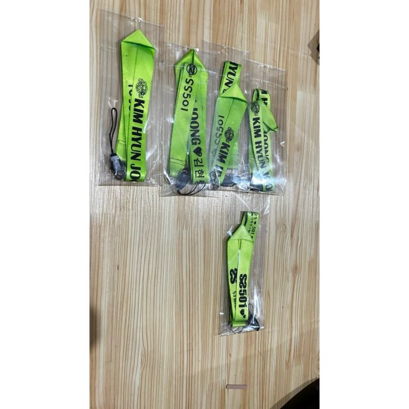 SS501 strap handphone / gantungan kunci
