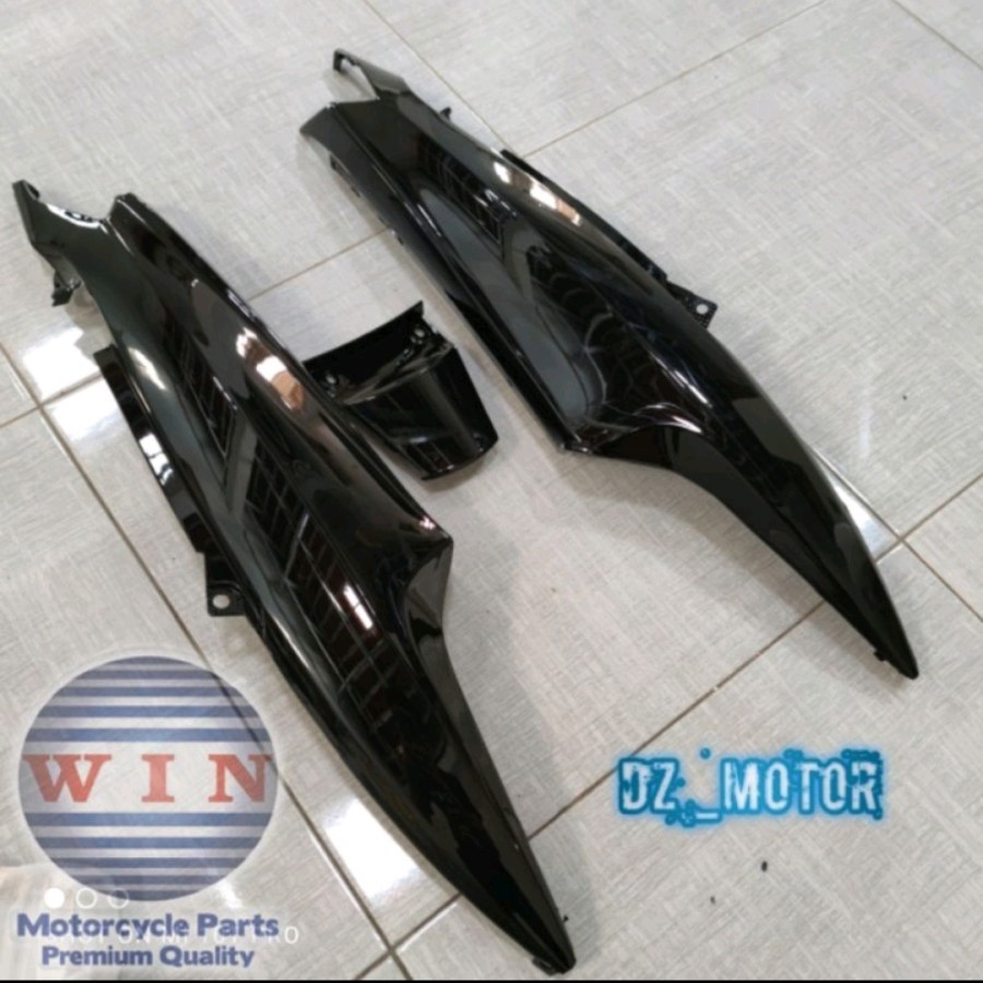 WIN Cover Body Belakang Mio Smile Hitam