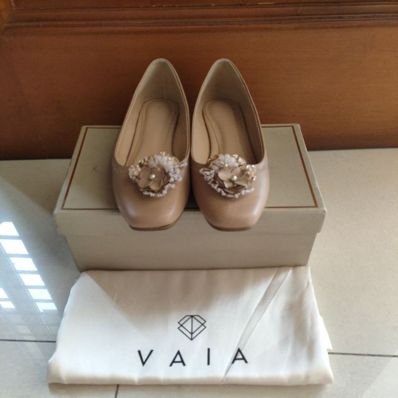 Vaia Sepatu wanita