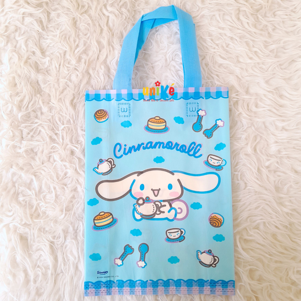 

ECER - Tas Ulang Tahun Bingkisan Snack Karakter Sanrio Goodie Bag Ultah Anak LAMINASI HLS 25x35