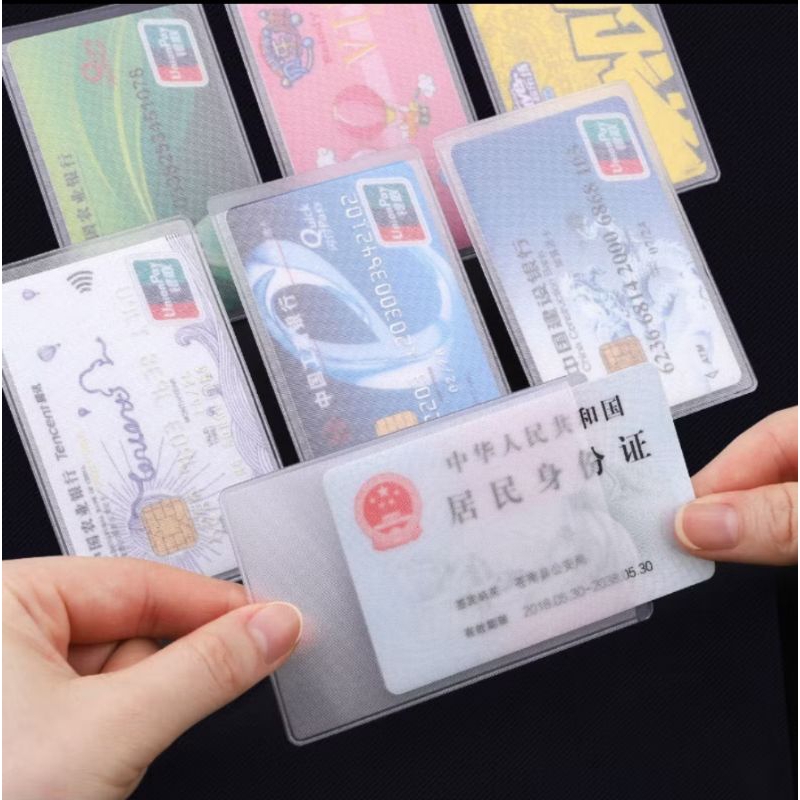 

WFS - SAMPUL KARTU DOFF COVER - KARTU IDENTITAS MAU PUN KARTU DEBIT - SAMPUL MULTIFUNGSI